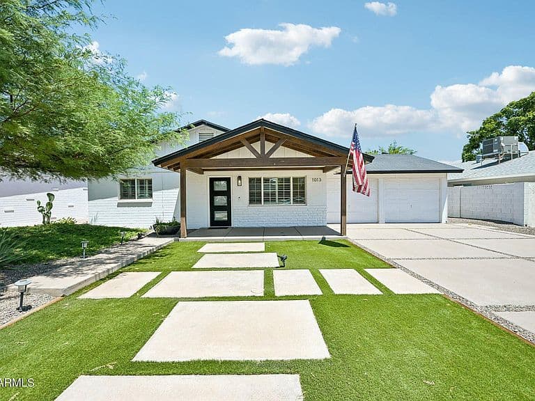 1013 S PARKSIDE Drive photo 1