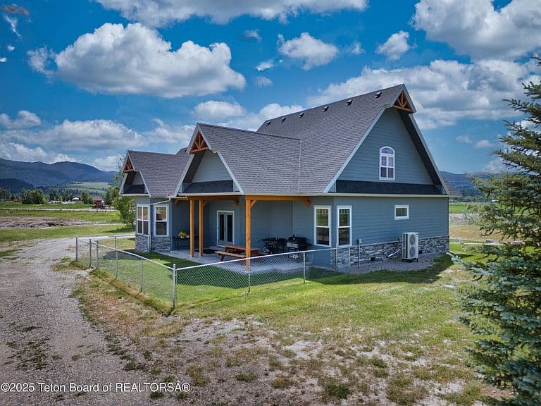 3139 Swan Valley Hwy photo 3
