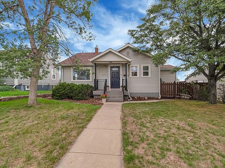 624 Saint Andrew St photo 1