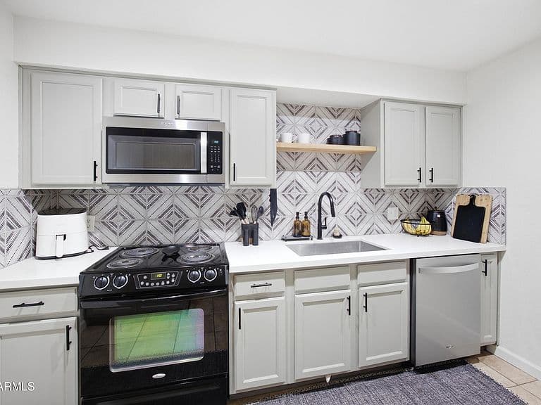 3402 N 32nd Street #163 photo 1