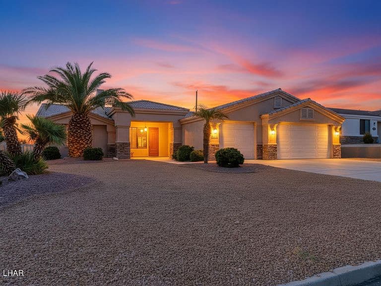 3419 Palo Verde Blvd S photo 1