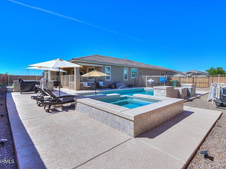 22335 N DANIEL Drive photo 2