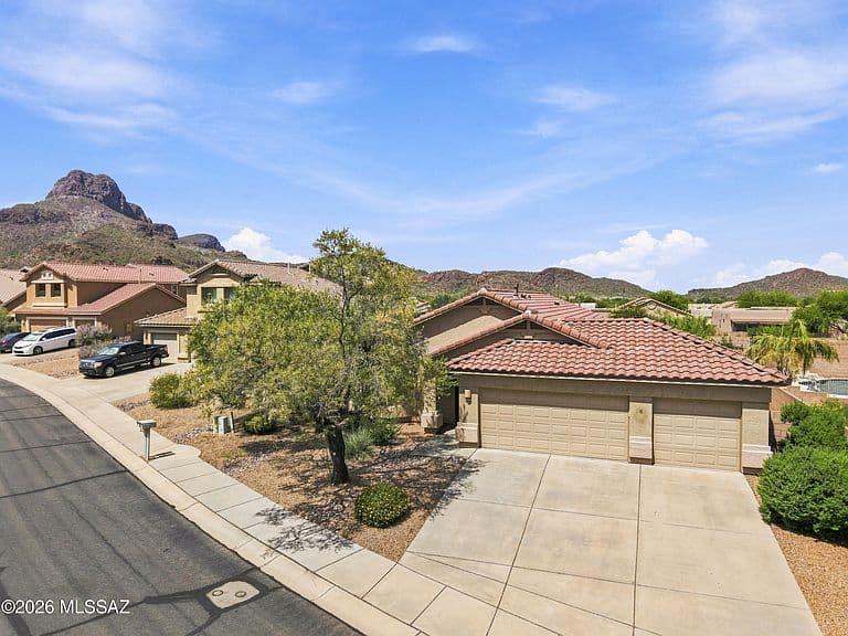 8005 N Iron Ridge Dr photo 3