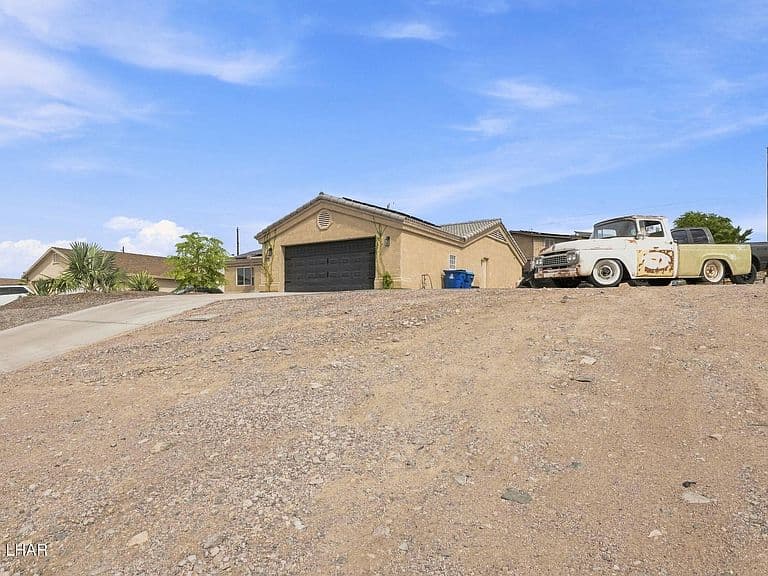 2771 Kiowa Blvd S photo 4