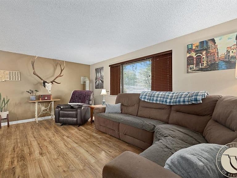3705 Grecian Way photo 5