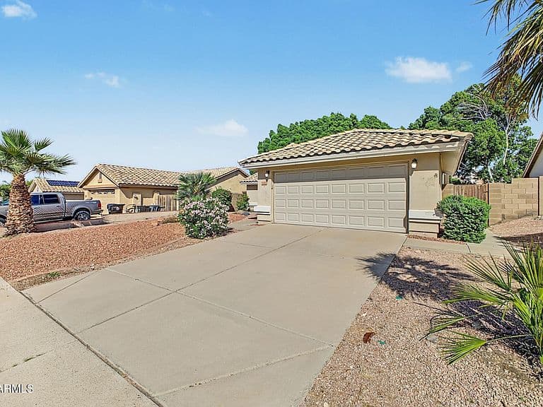6538 E RUSSELL Street photo 4