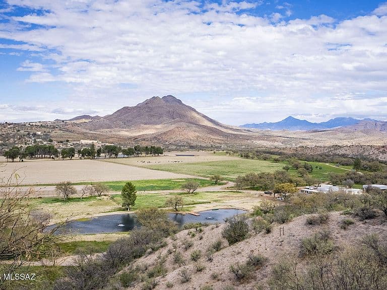 40 Kents Ave photo 5