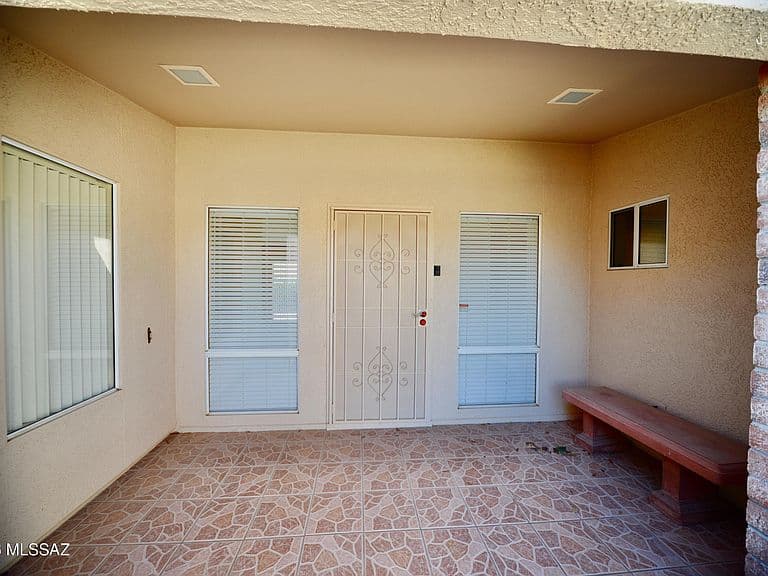 1477 W Desert Jewel Ct photo 3