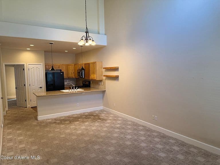 903 W Willow Lake Loop photo 4