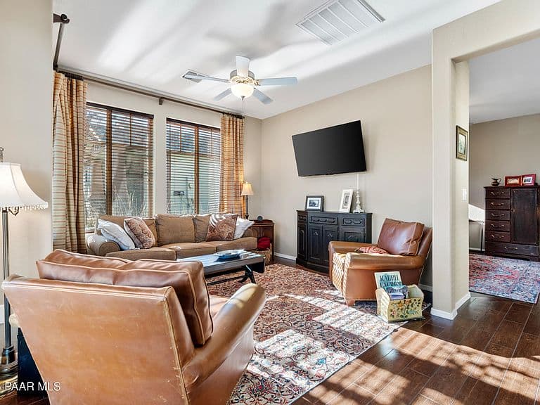 1202 N Stillness Dr photo 5
