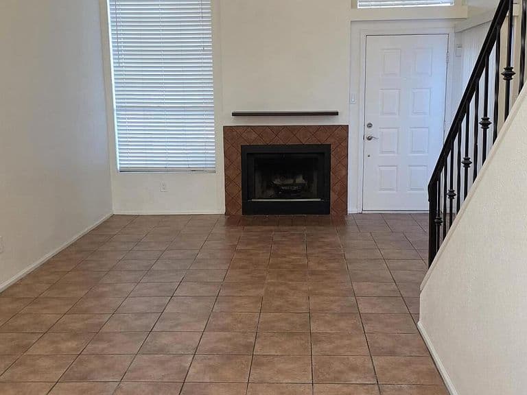 1717 E UNION HILLS Drive #1095 photo 4