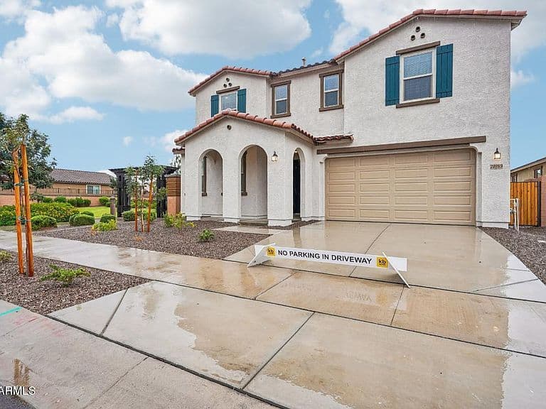 21089 E CANARY Way photo 1