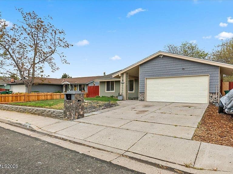 4730 Spring Dr photo 3