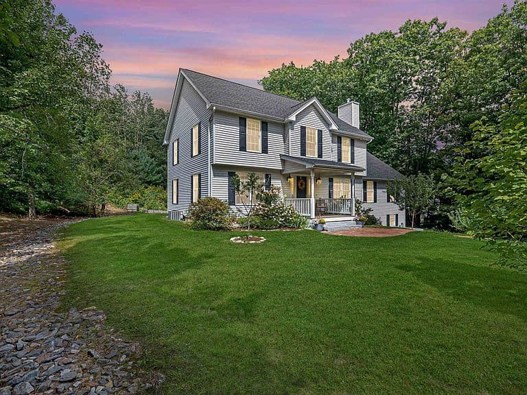 121 Birkdale Road photo 1