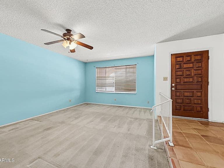 10505 E CLINTON Street photo 2