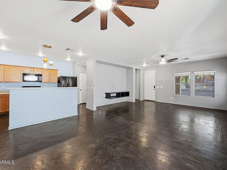 1307 S JOSHUA TREE Lane photo 4