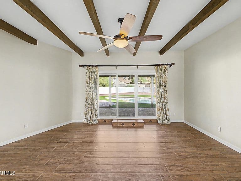 10212 S 44TH Way photo 4
