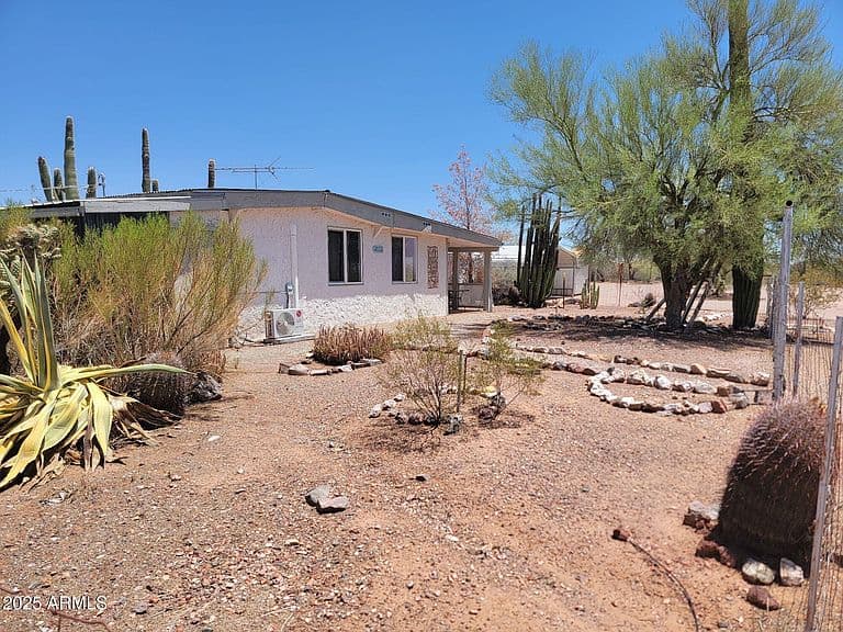 25712 W Steinbeck Drive photo 4