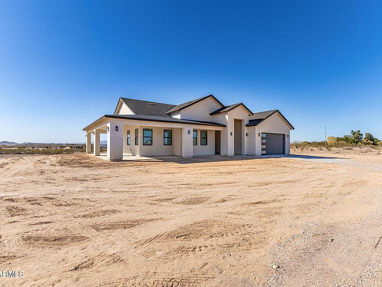 33239 W SUNLAND Avenue photo 4