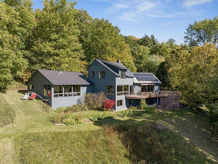 517 White Birch Lane photo 1