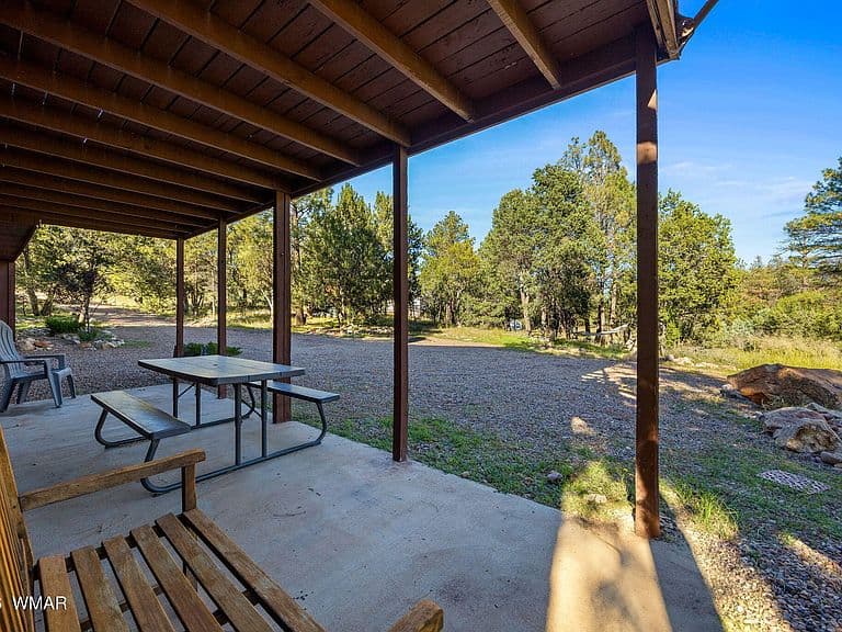 2861 Lodgepole Rd photo 4