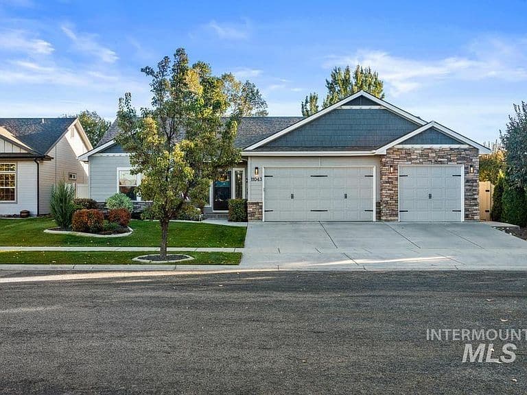 11043 W Wildlife St photo 1