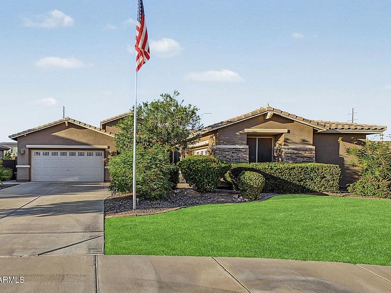 2652 E ZION Way photo 3