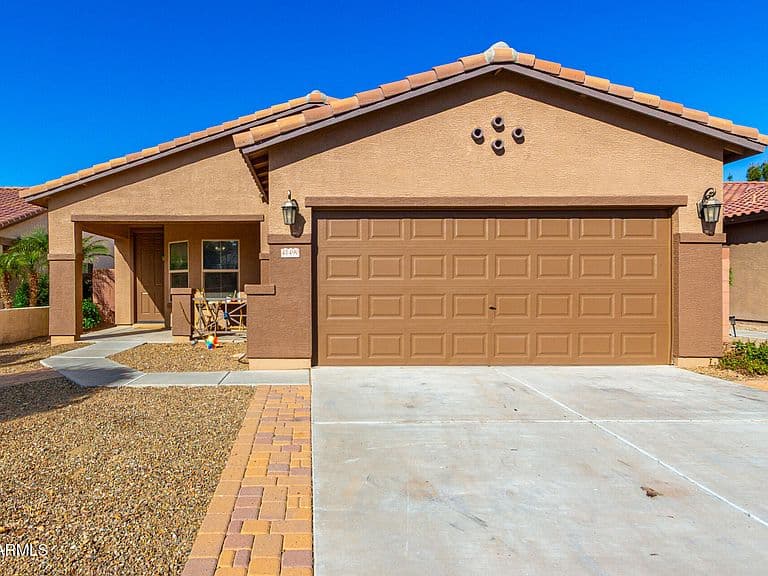 41490 N Cherry St photo 2