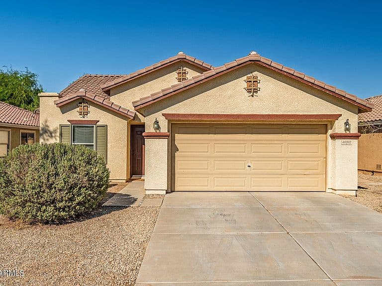 40202 W Mary Lou Drive photo 2