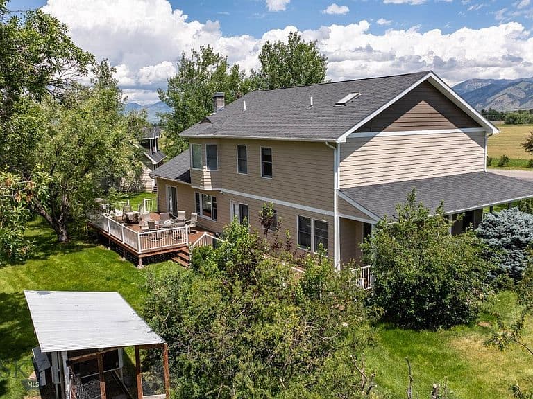 545 Mary Rd photo 5
