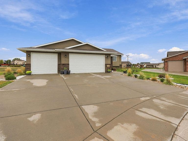 150 Sophia Lynnae Ct photo 3