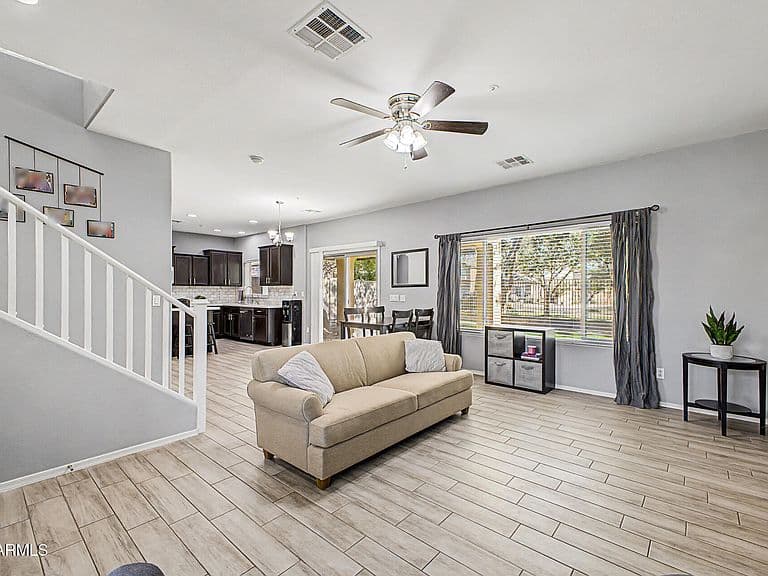 1393 E JOSEPH Way photo 2