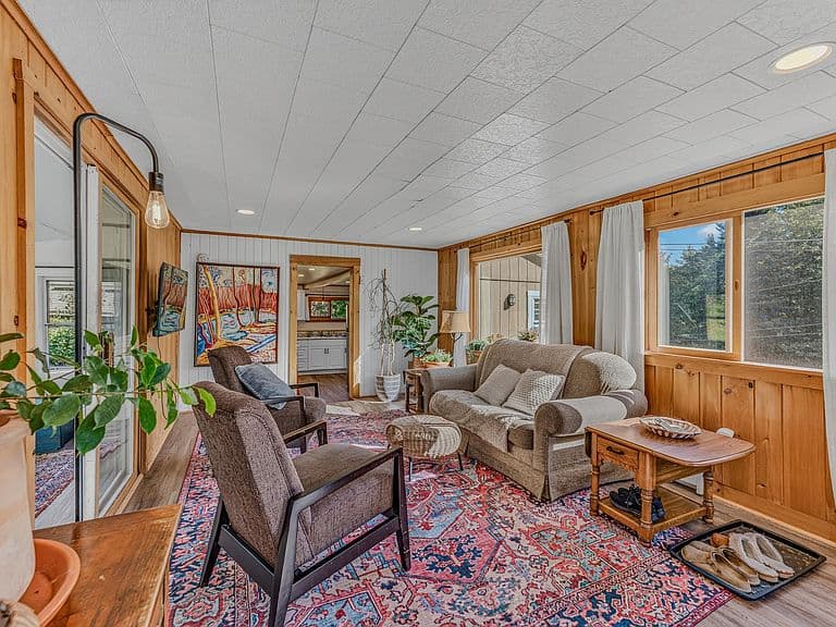70 Ledge Road photo 5