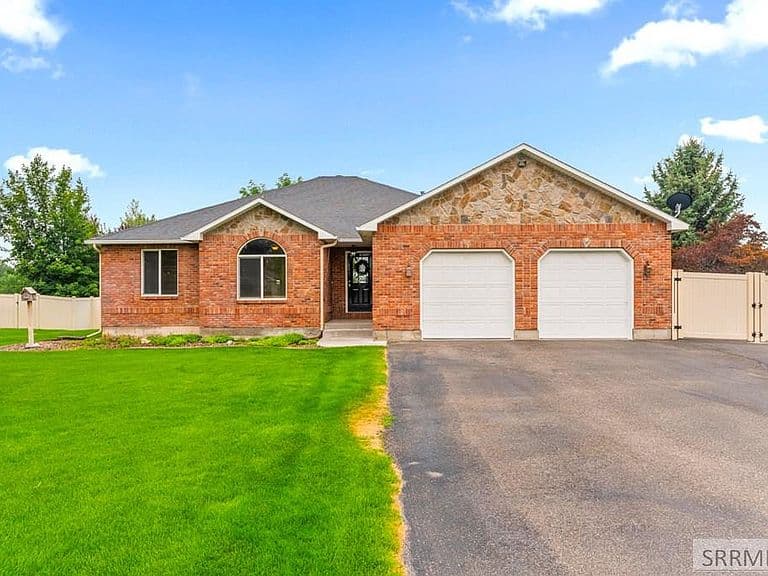 1010 Rimrock Canyon Dr photo 2