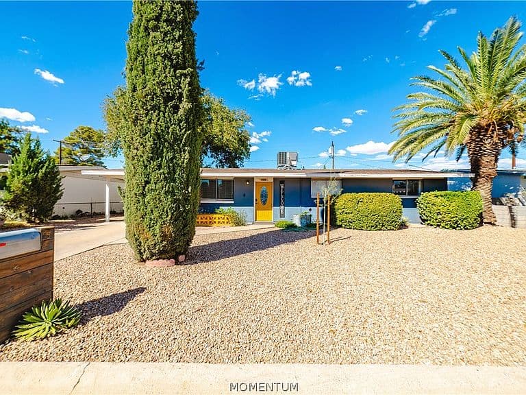 2037 Hope Avenue photo 1