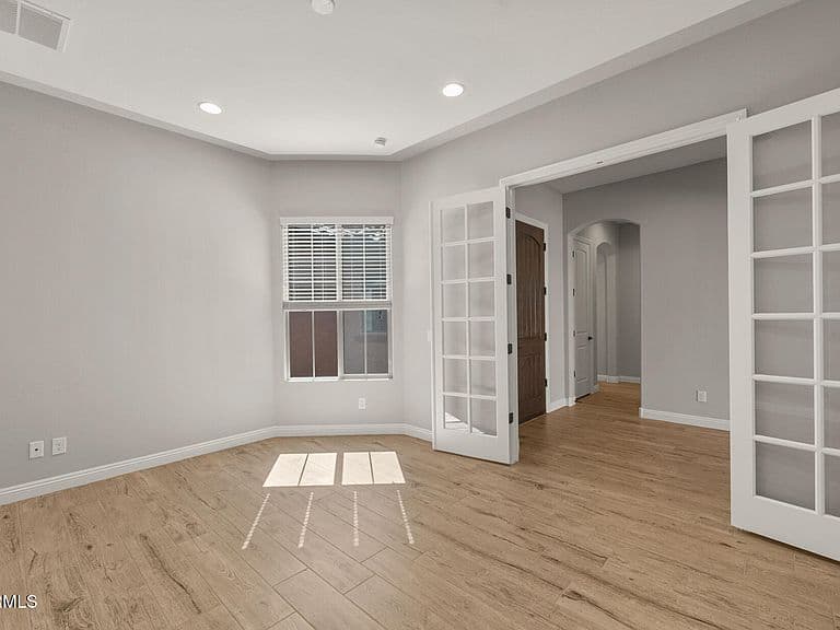 6394 W PINEHURST Court photo 2