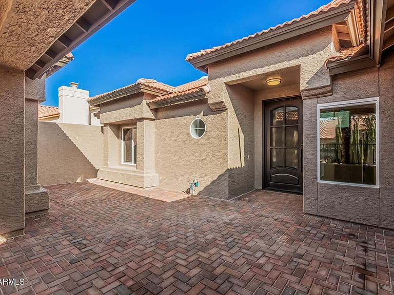 9310 E CRYSTAL Drive photo 3