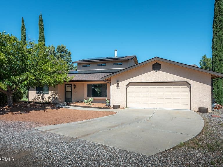 1904 S DESERT FLOWER Circle photo 4