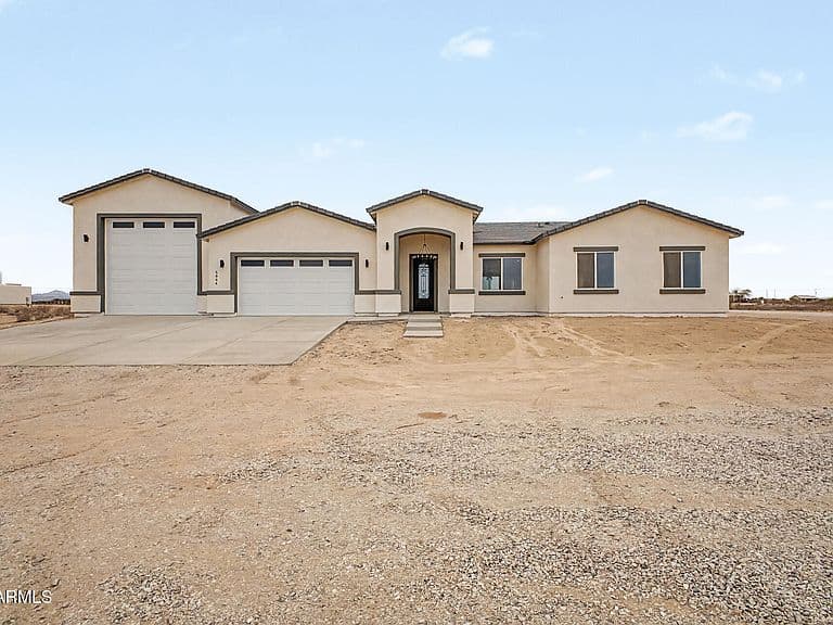 5864 N 378TH Drive photo 1