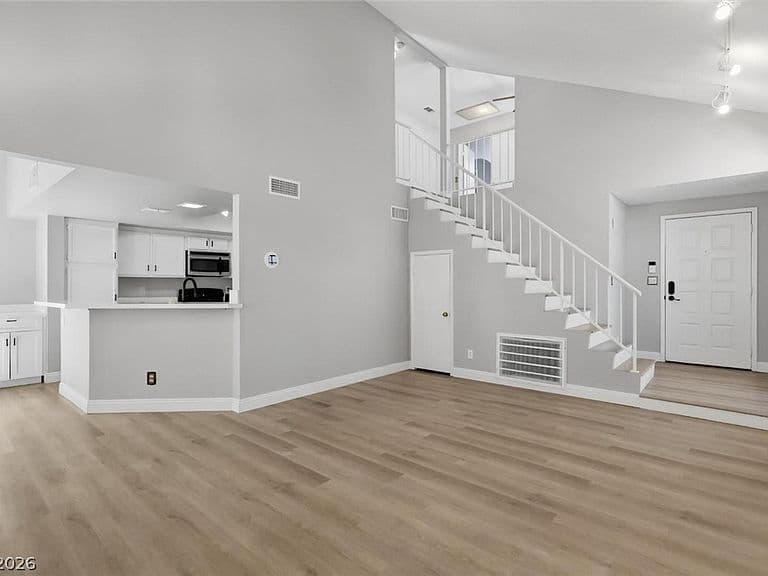8912 Surf View Dr photo 5