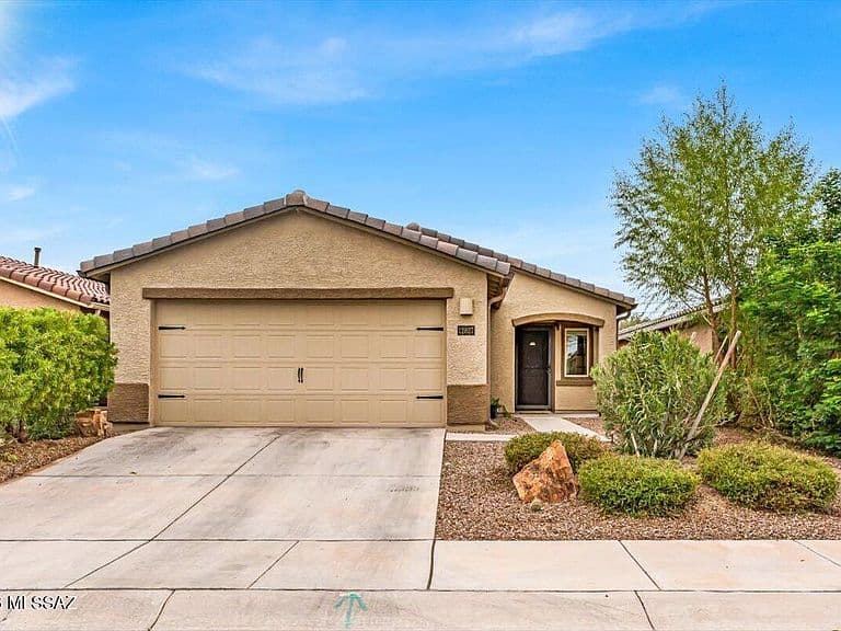 12827 N Peony Dr photo 3