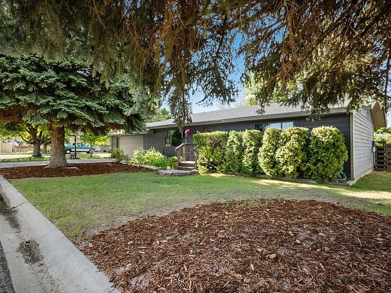 1497 Otter Rd photo 3