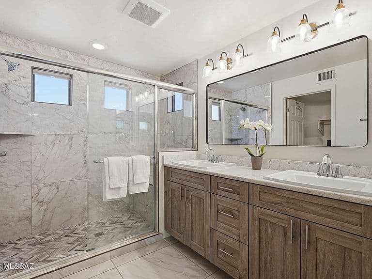 3121 N Placita Agua Caliente photo 3