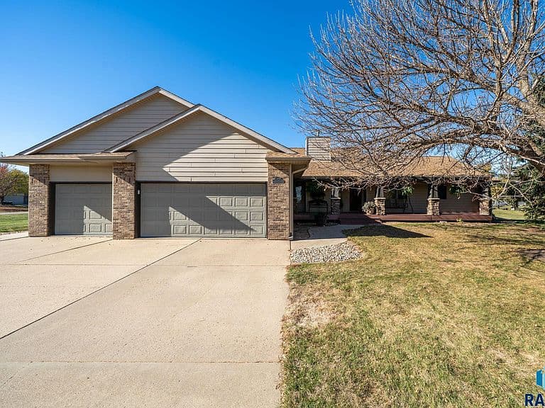 27121 Morning Glory Ave photo 1