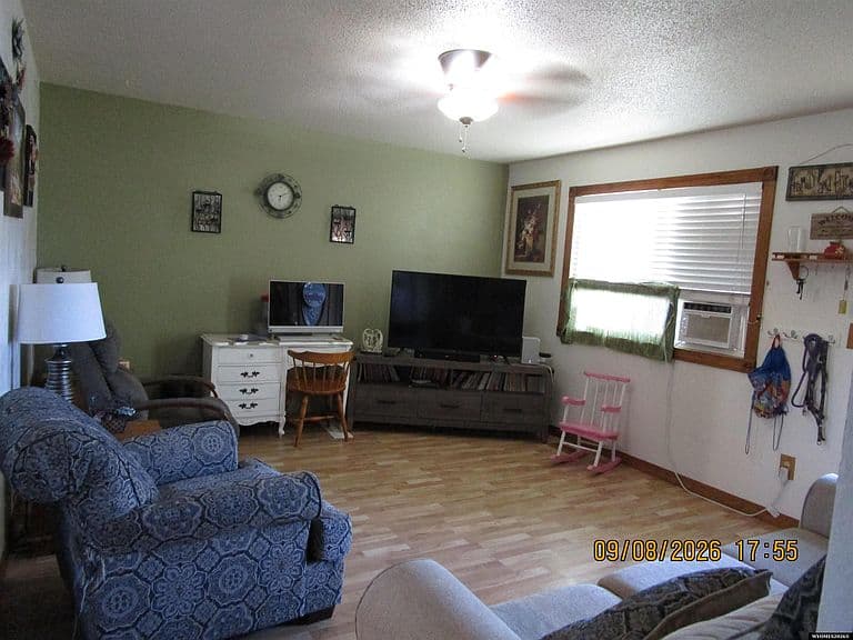 1800 Iowa Cir photo 4