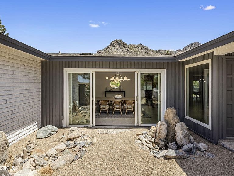 2432 E PIESTEWA PEAK Drive photo 5