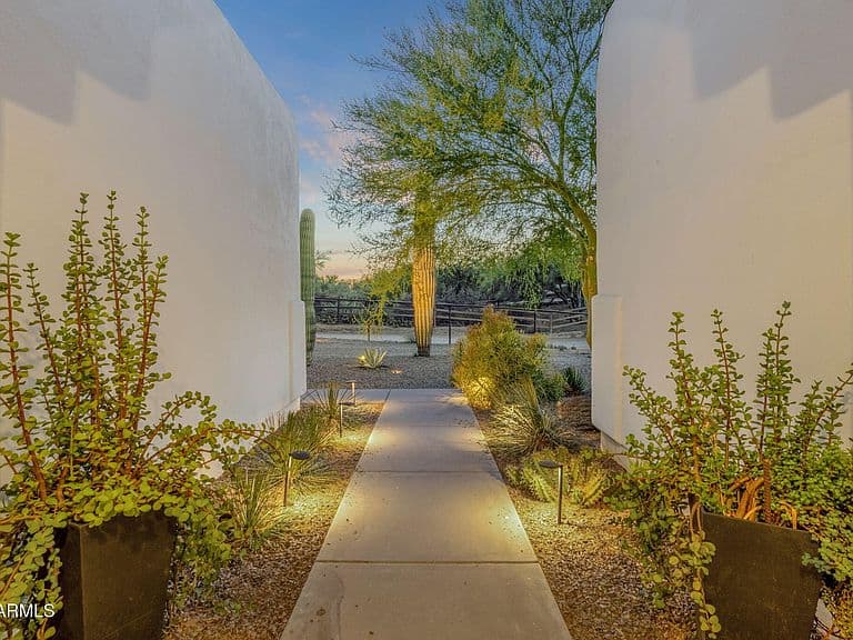 14604 E PEAK VIEW Road photo 5