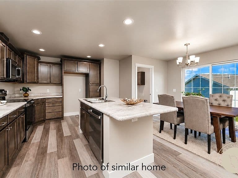 2236 Modera Ave photo 2