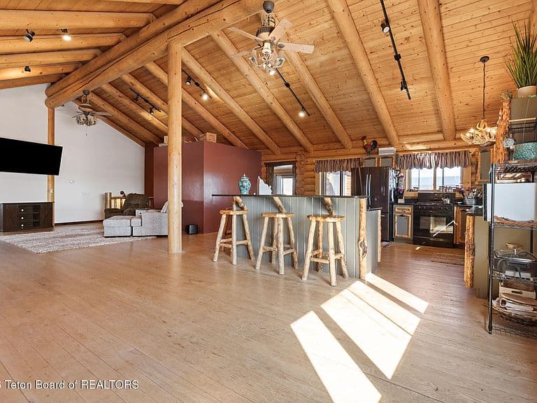 13 Flagstone Way photo 5