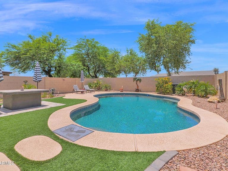 39470 N DUSTY Drive photo 1